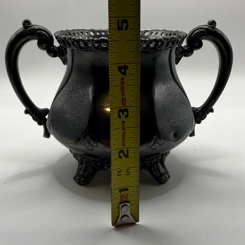 Wilcox Silver Plate Co 5081 Quadruple Plate Ornate Footed Sugar Bowl Antique